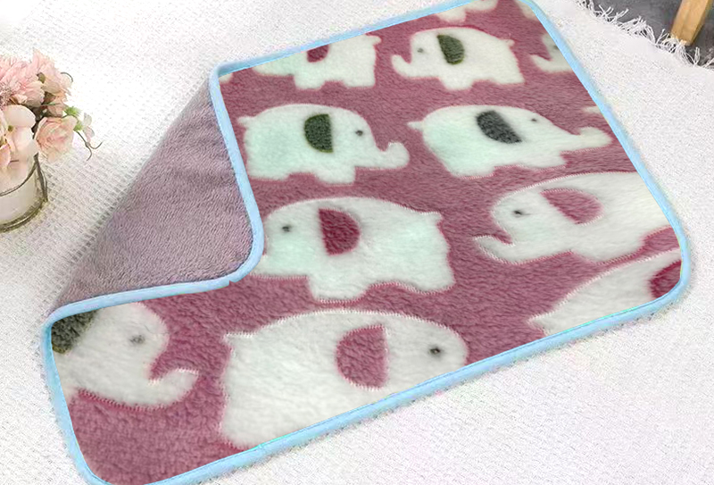 Vải sang trọng in 3D flannel hai mặt 230gsm 160cm Vải sang trọng in 3D flannel hai mặt 230gsm 160cm